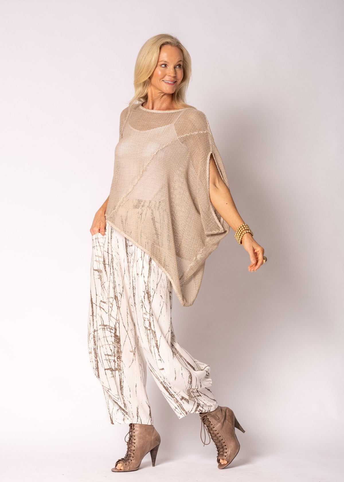 Elloway Cotton Top in Antique Beige