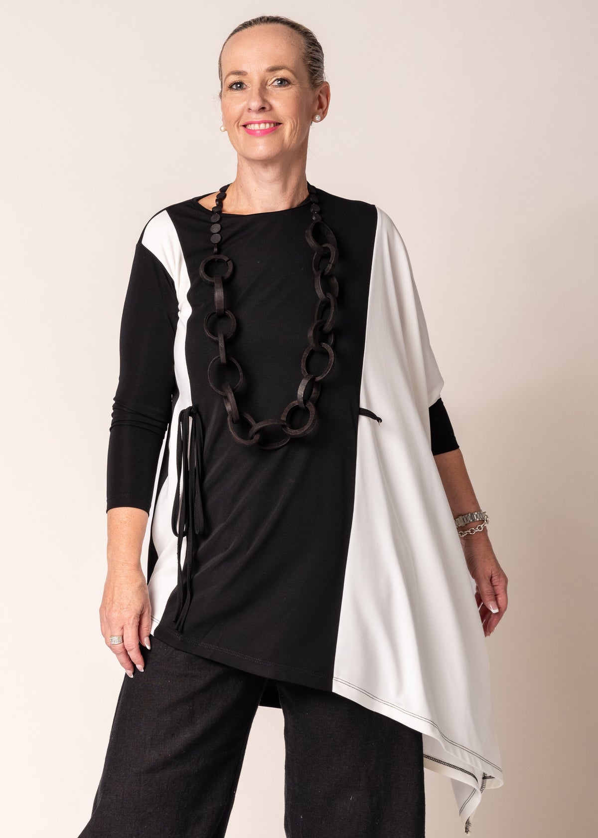 Cindy Top in Onyx
