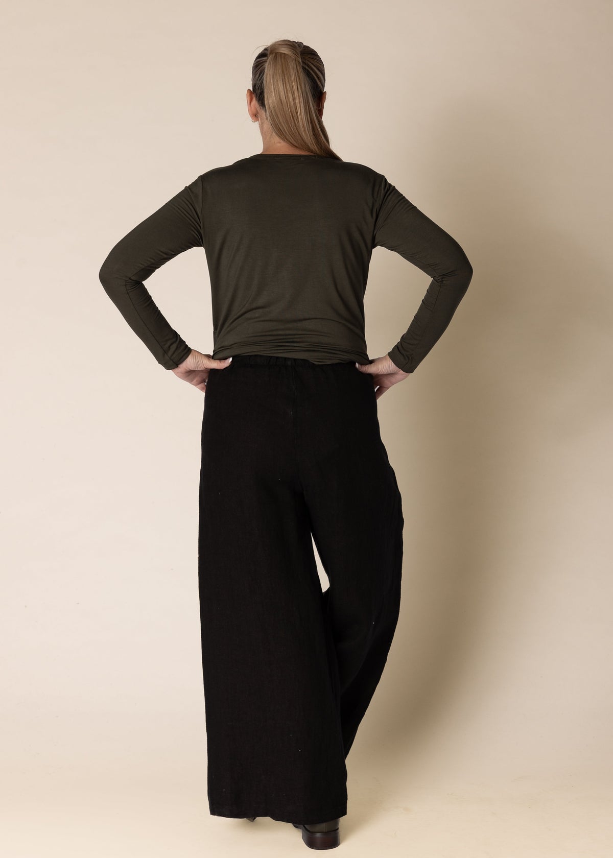 Patricia Top in Khaki
