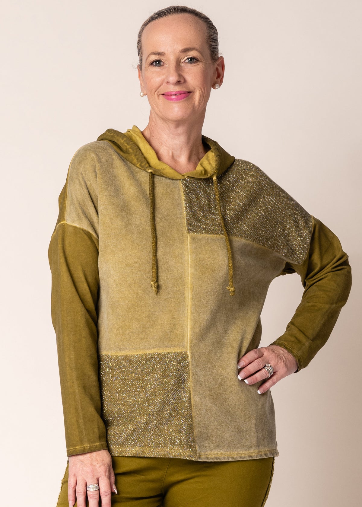 Rika Top in Green Olive