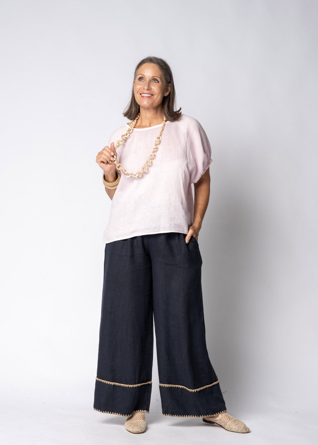 Tindra Linen Pants in Navy
