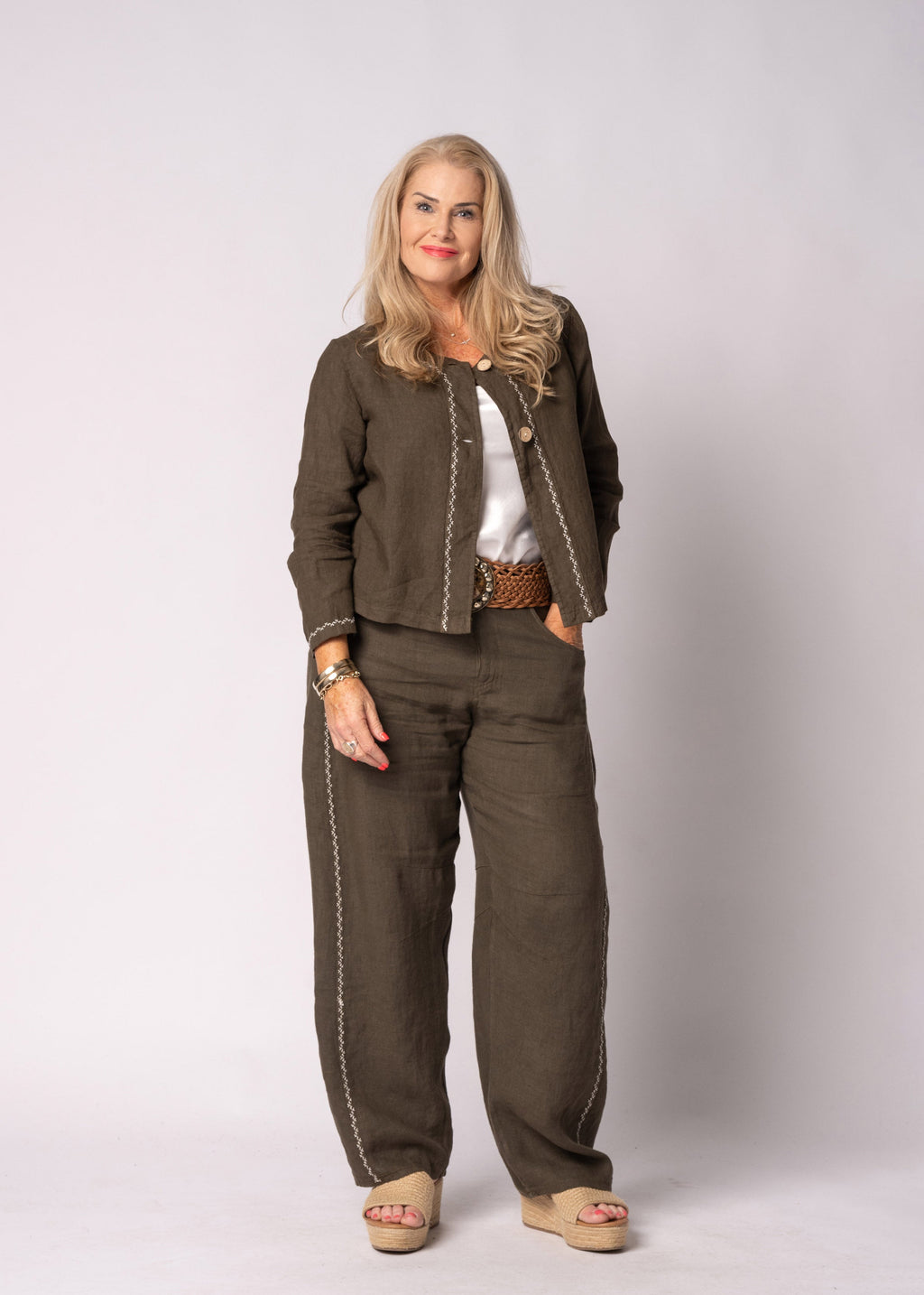 Teresa Linen Jacket in Moss Green