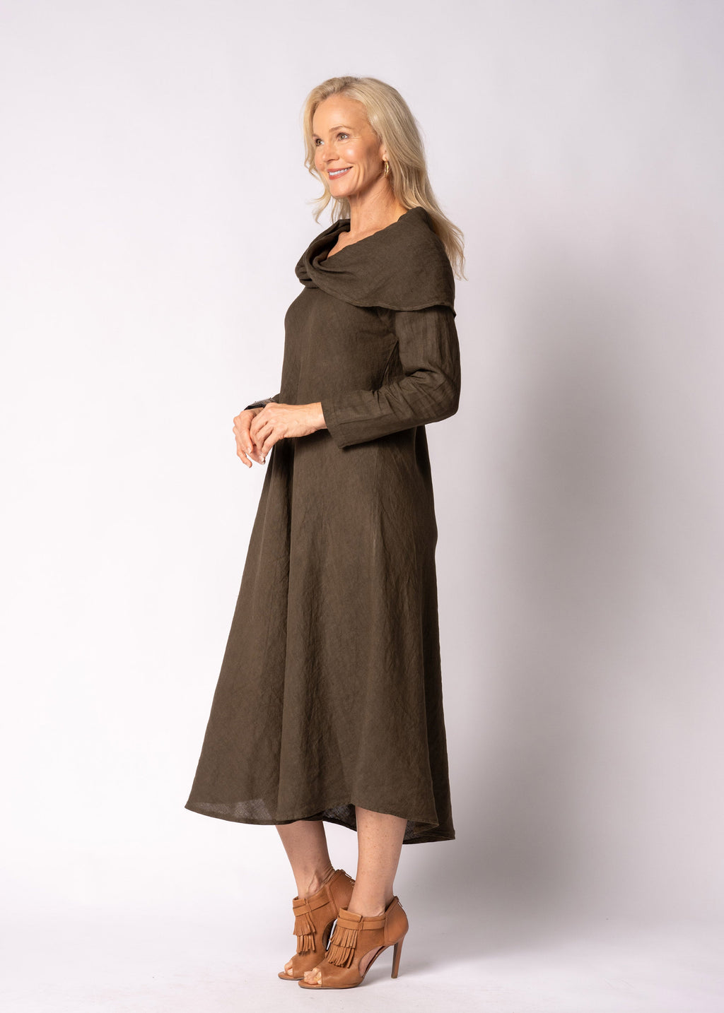 Liliana Linen Dress in Moss Green