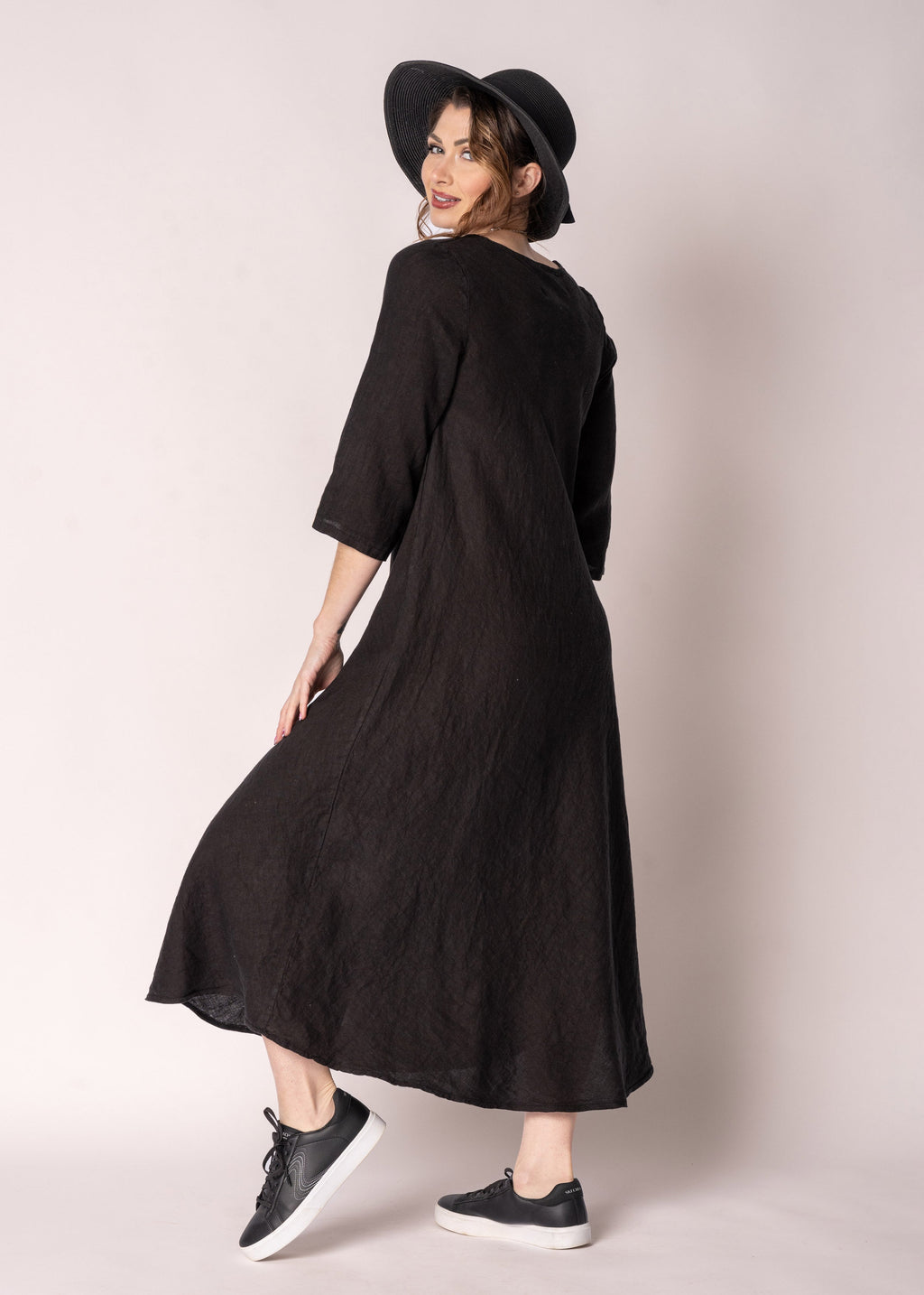 Brontie Linen Dress in Onyx