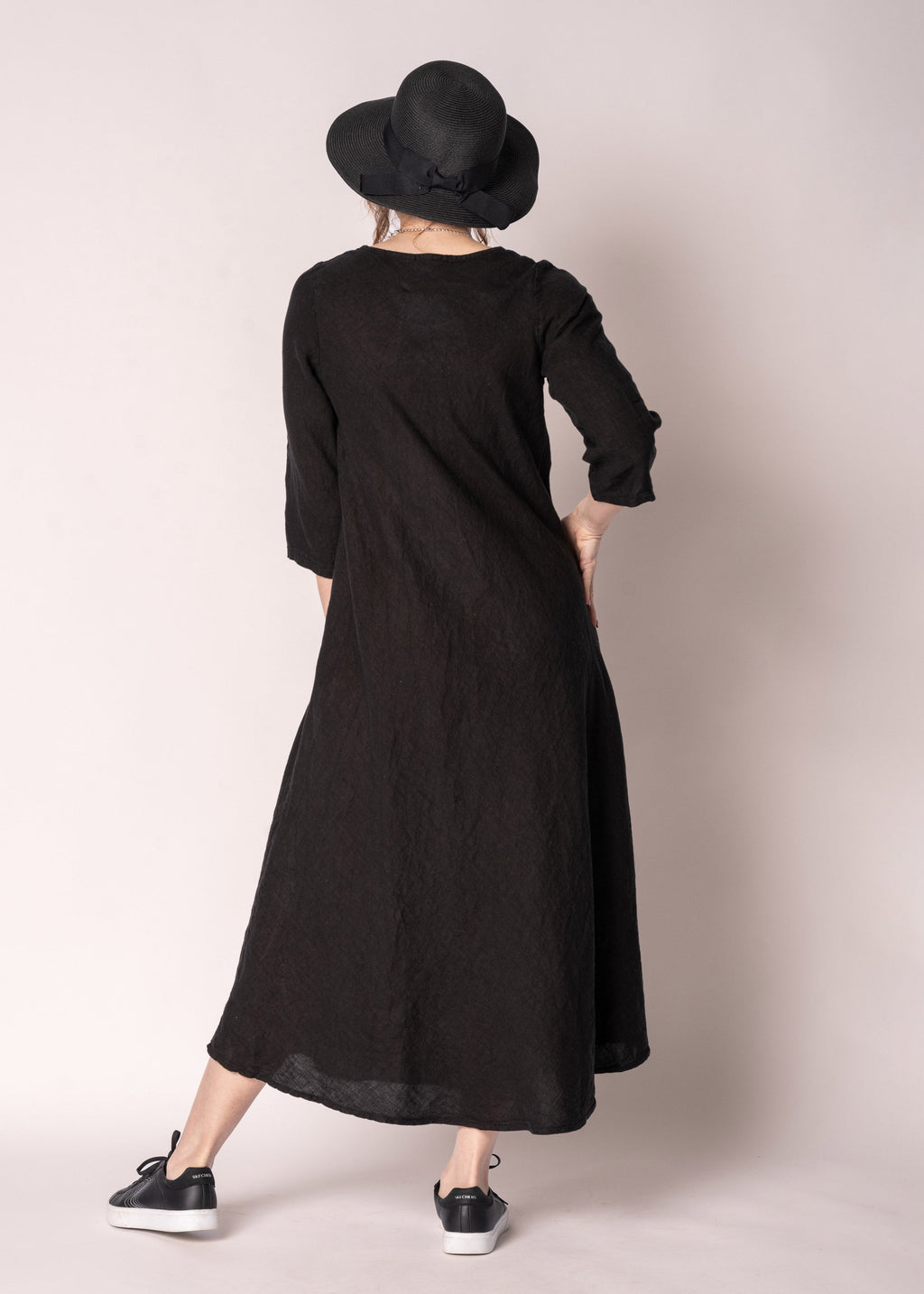 Brontie Linen Dress in Onyx