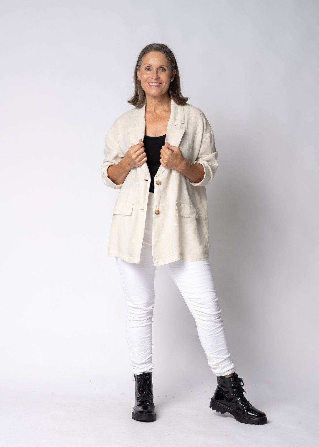 Liza Linen Jacket in Latte