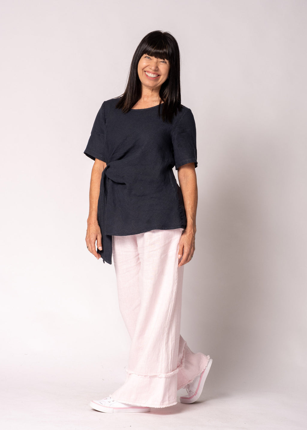 Solana Linen Top in Navy