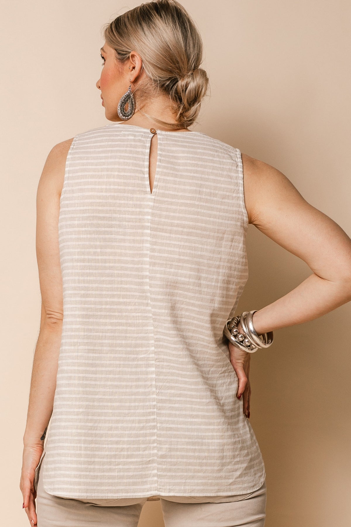 Mari Linen Blend Top in Latte