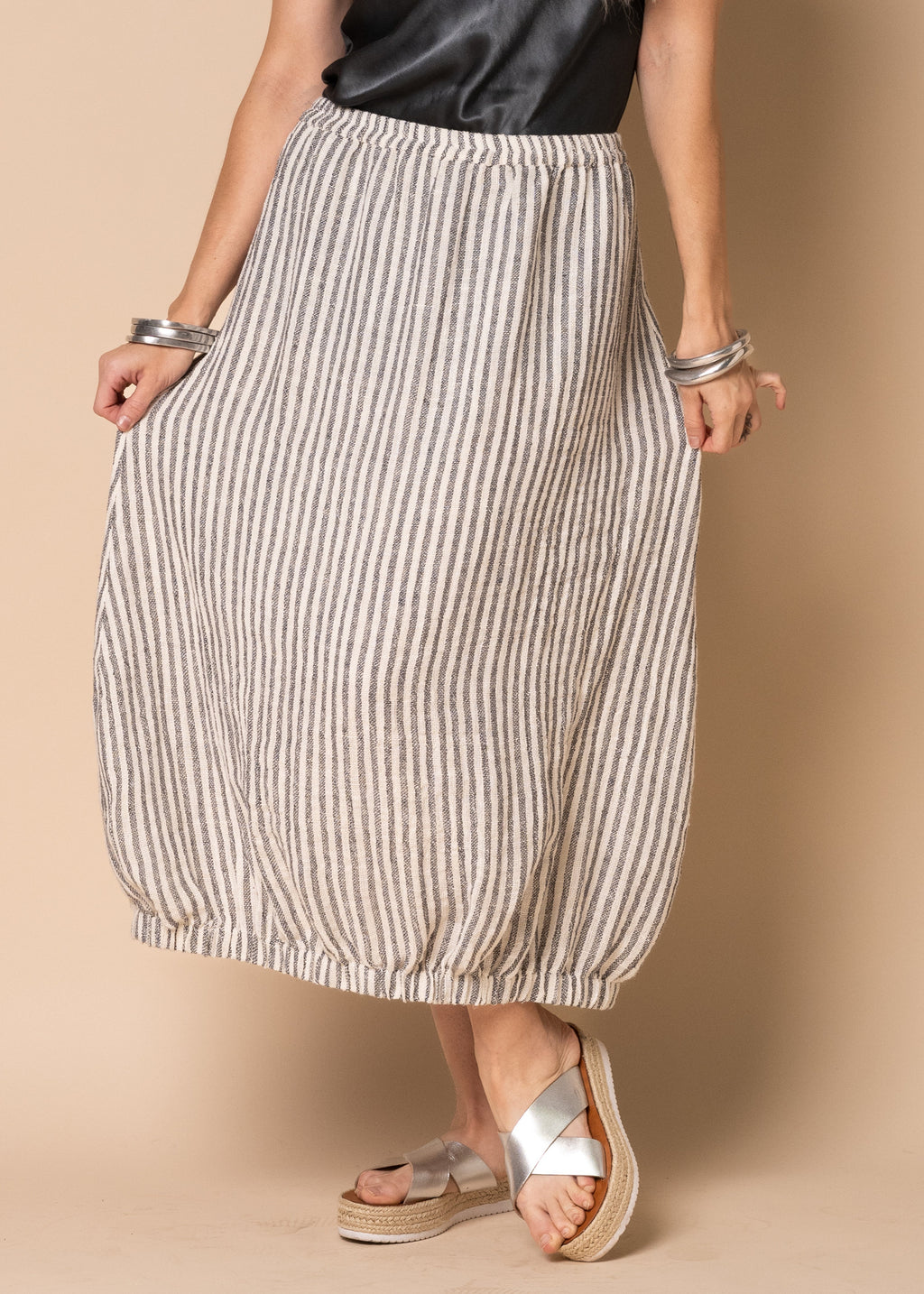 Clover Skirt in Onyx