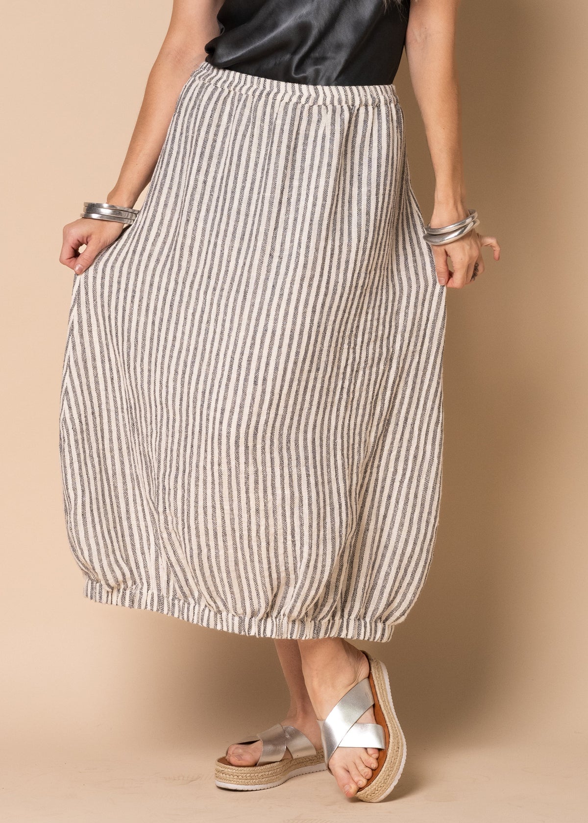 Clover Skirt in Onyx