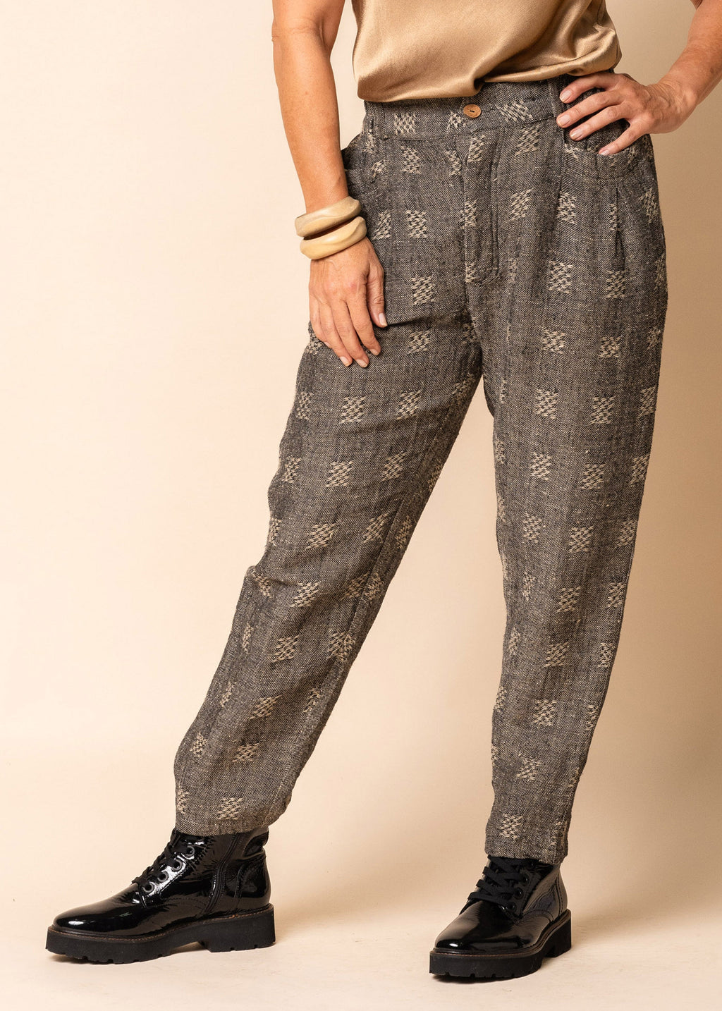 Kruze Linen Blend Pant in Onyx