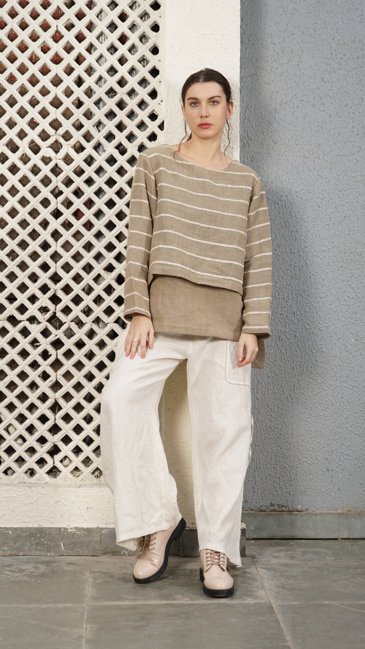 Peony Linen Blend Top in Latte