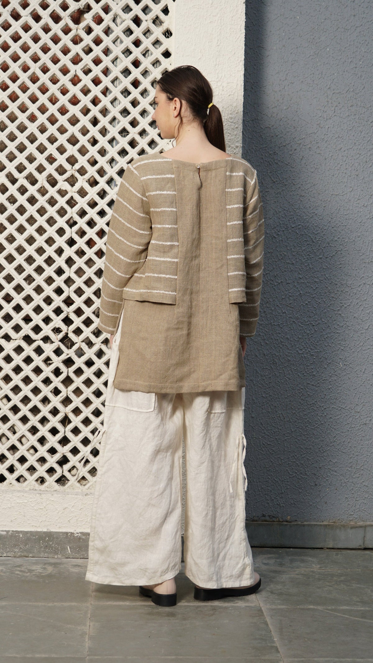 Peony Linen Blend Top in Latte