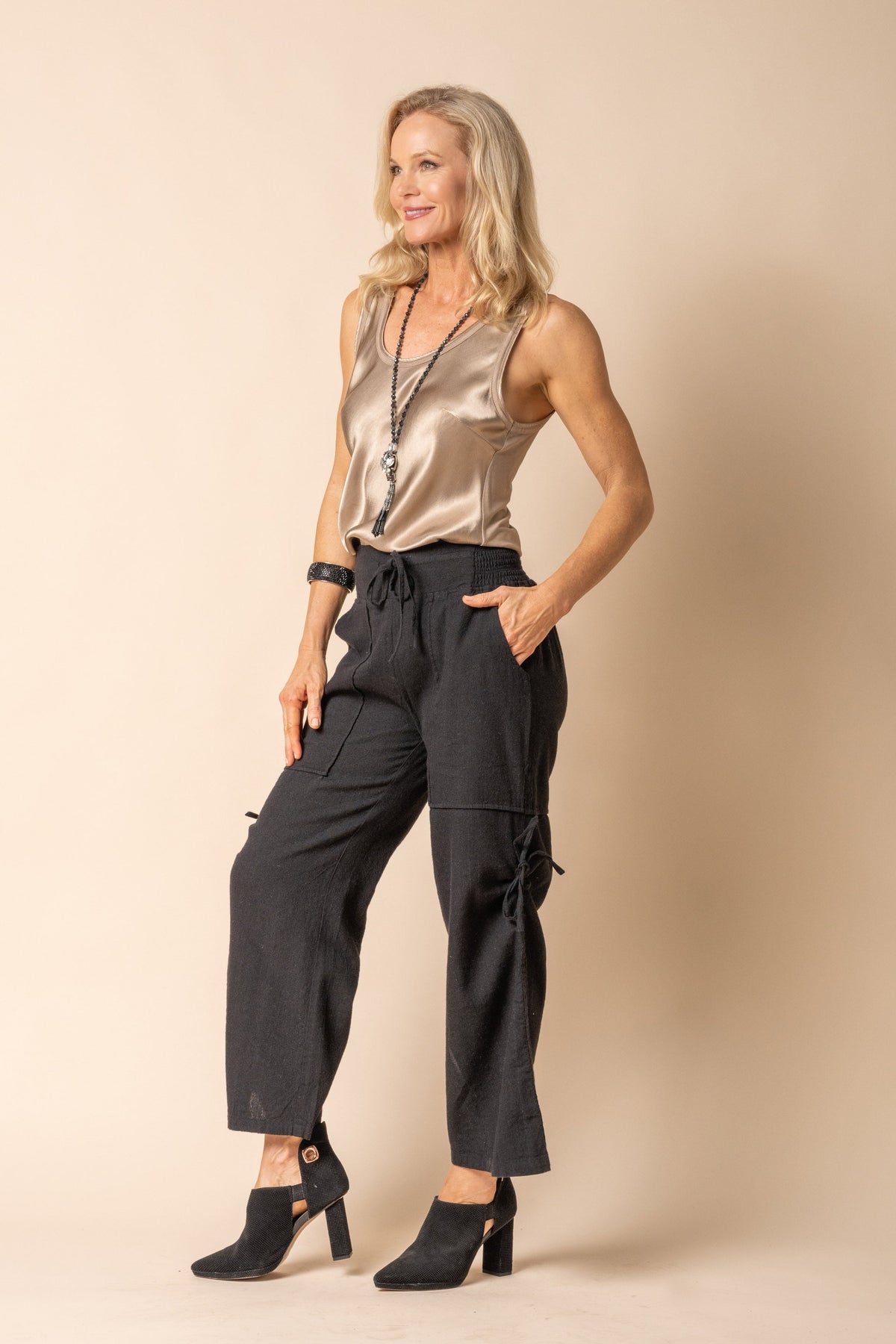Hugo Linen Blend Pant in Onyx