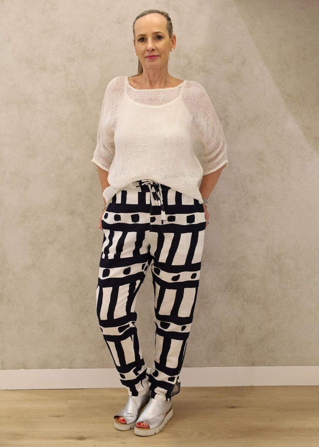Chester Linen Pant in Navy