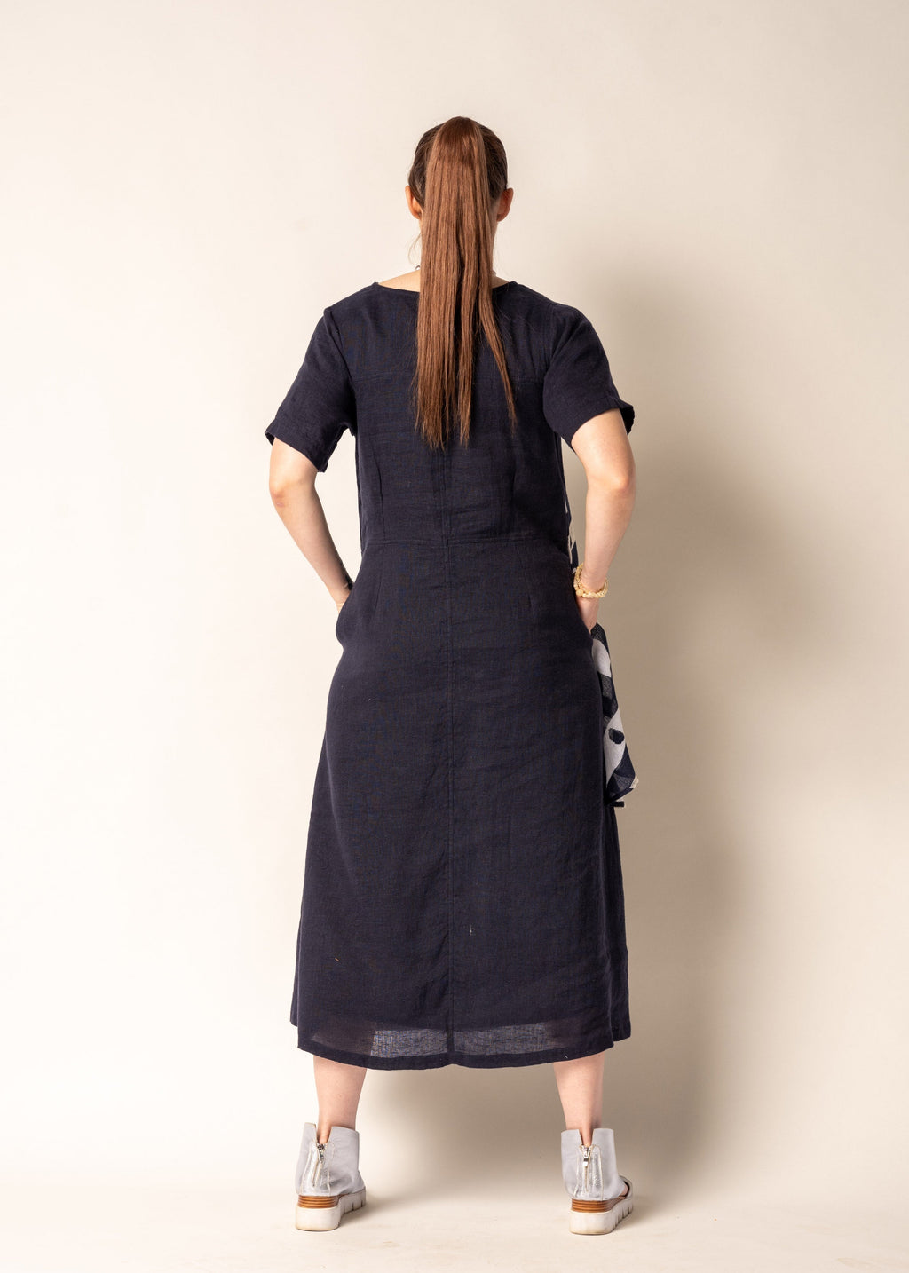 Solara Linen Dress in Navy
