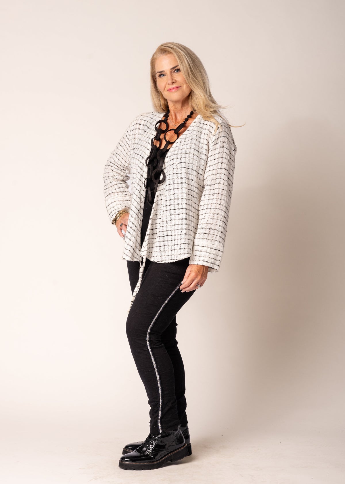 Amara Linen Jacket in Cream