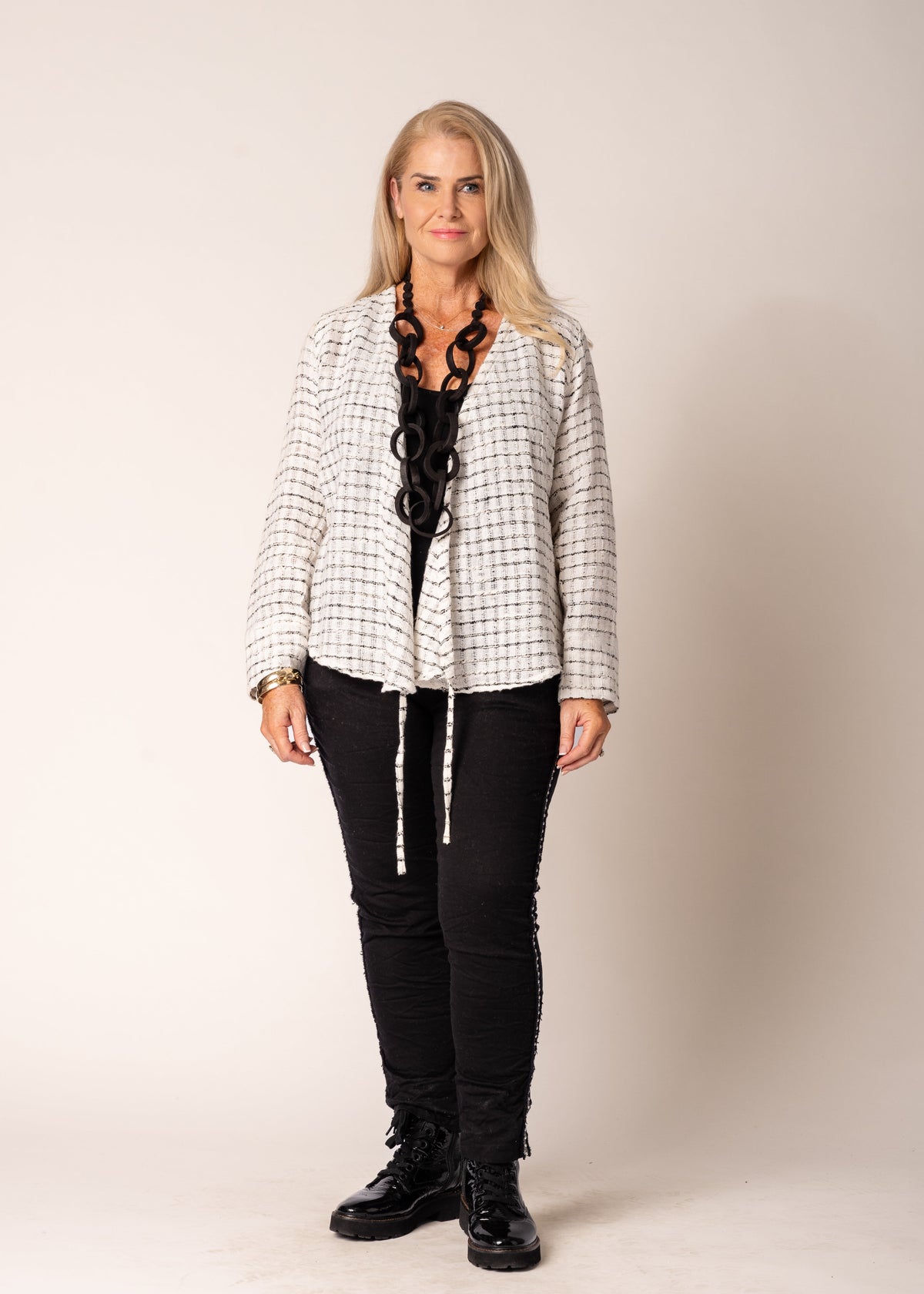 Amara Linen Jacket in Cream
