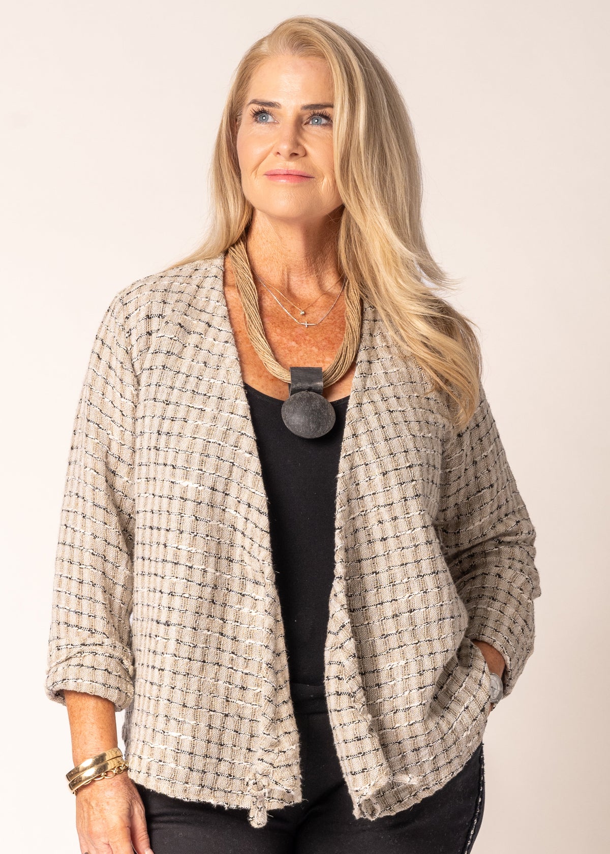 Amara Linen Jacket in Latte