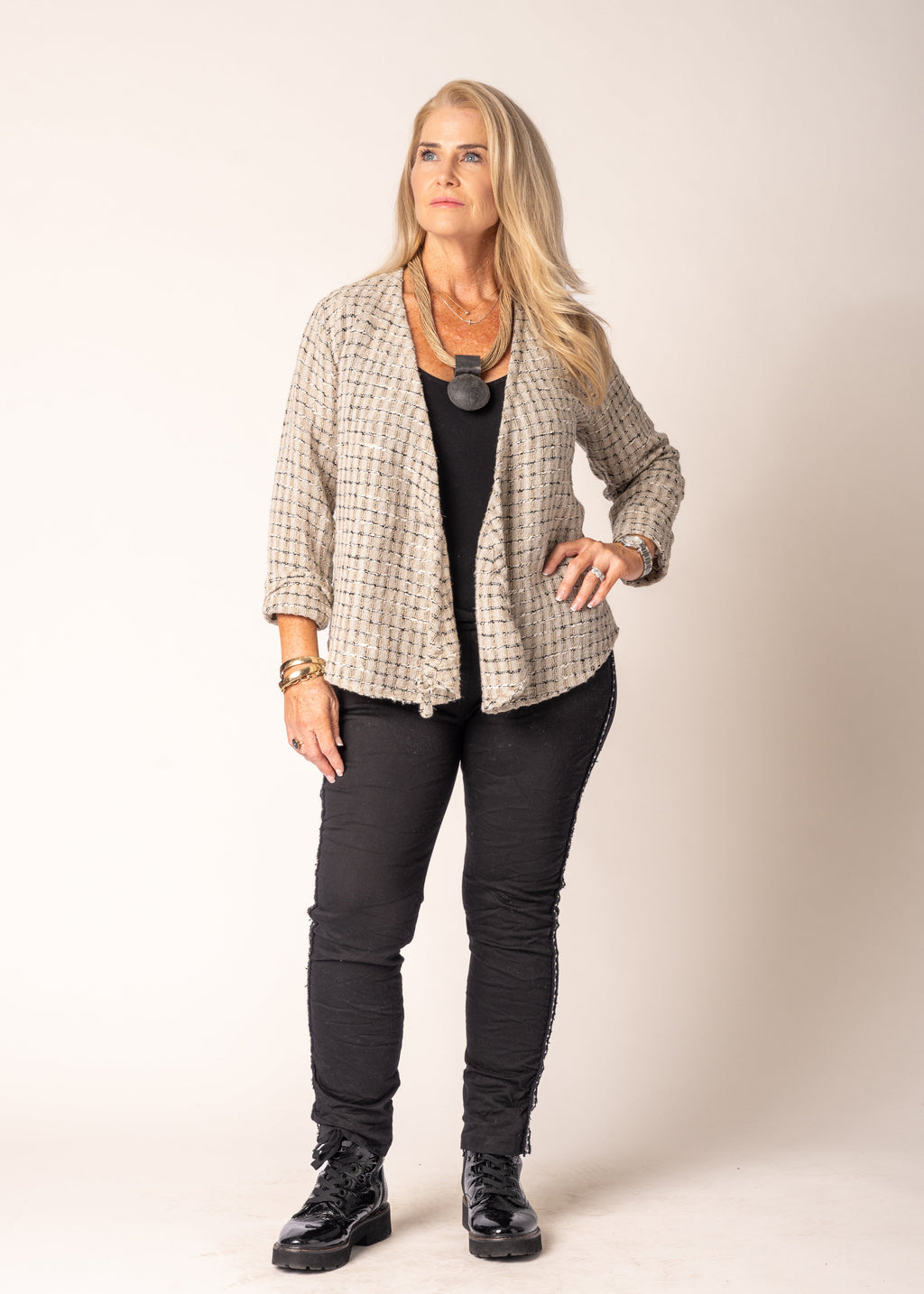 Amara Linen Jacket in Latte