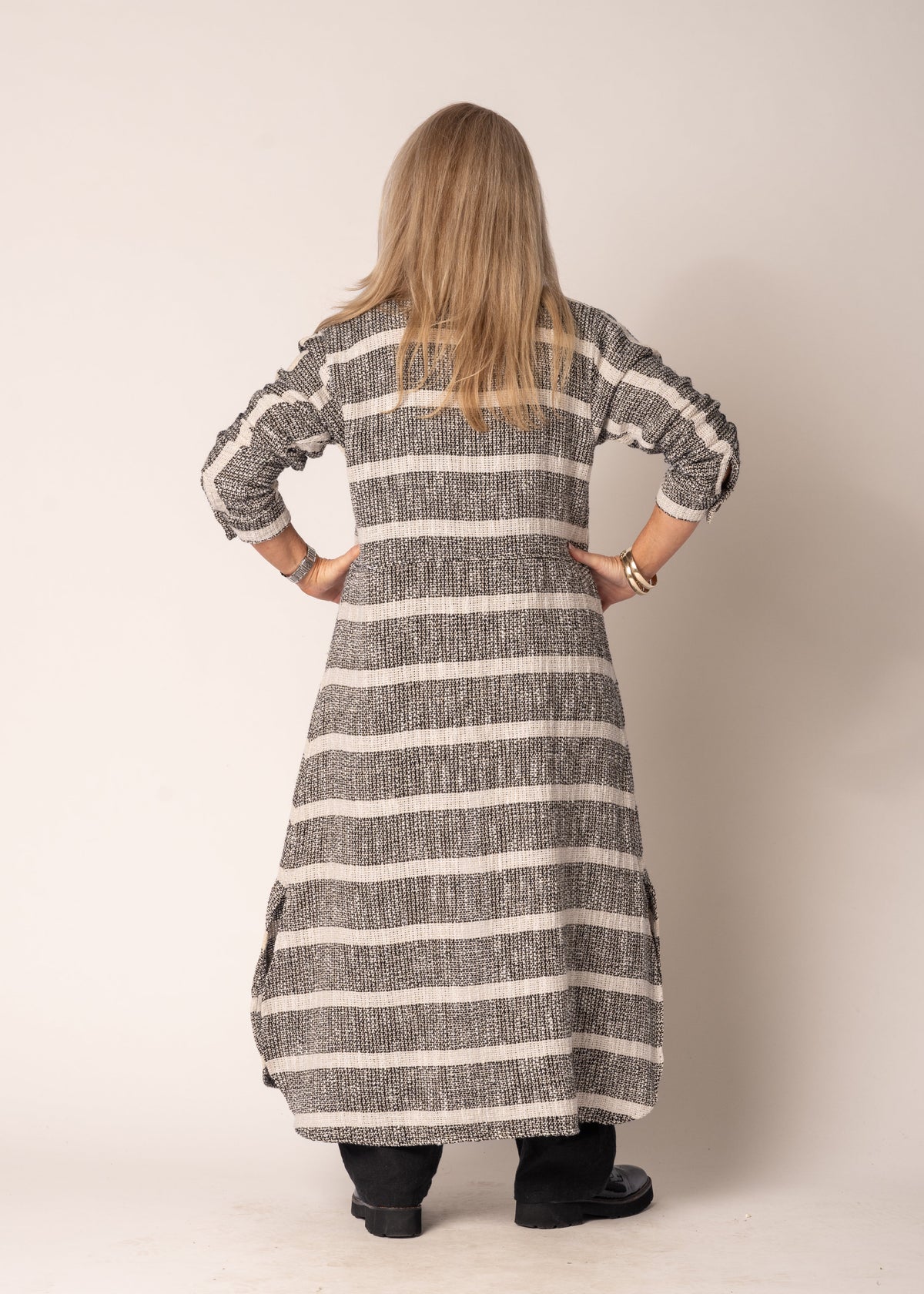 Kinsley Linen Jacket in Onyx