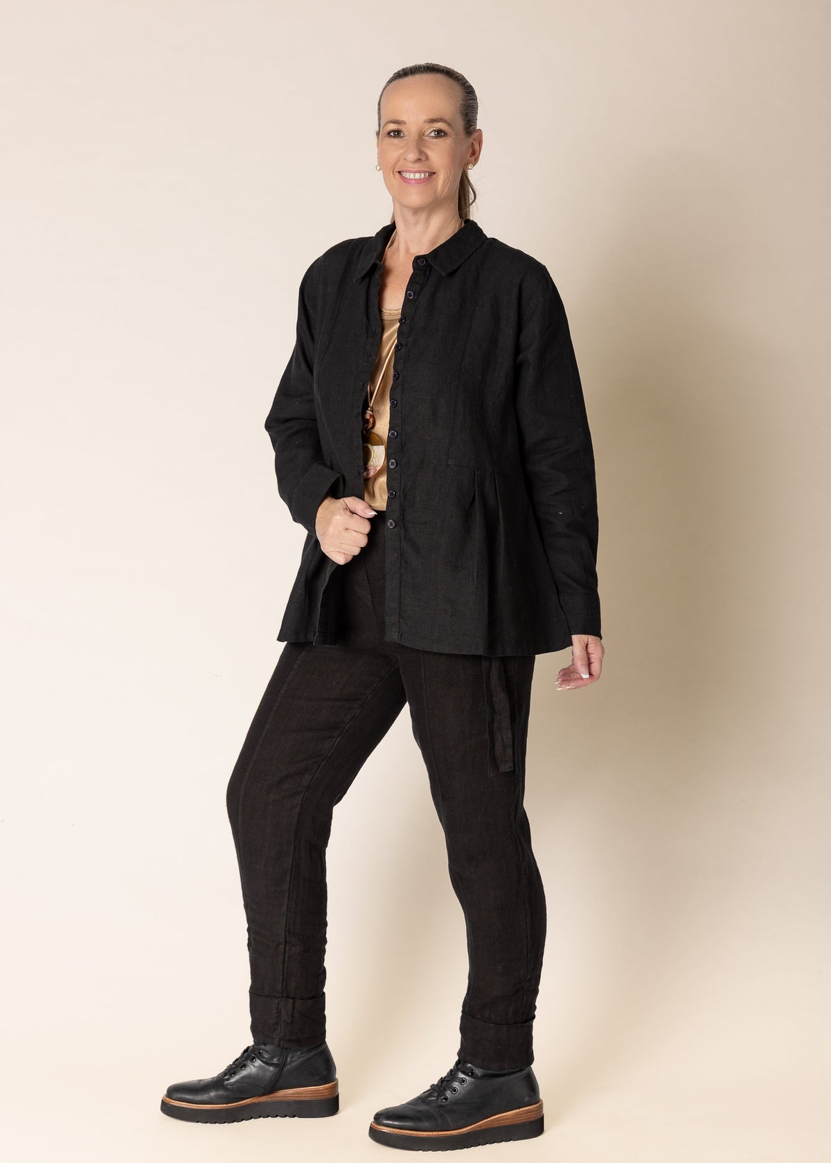 Lilou Linen Top in Onyx
