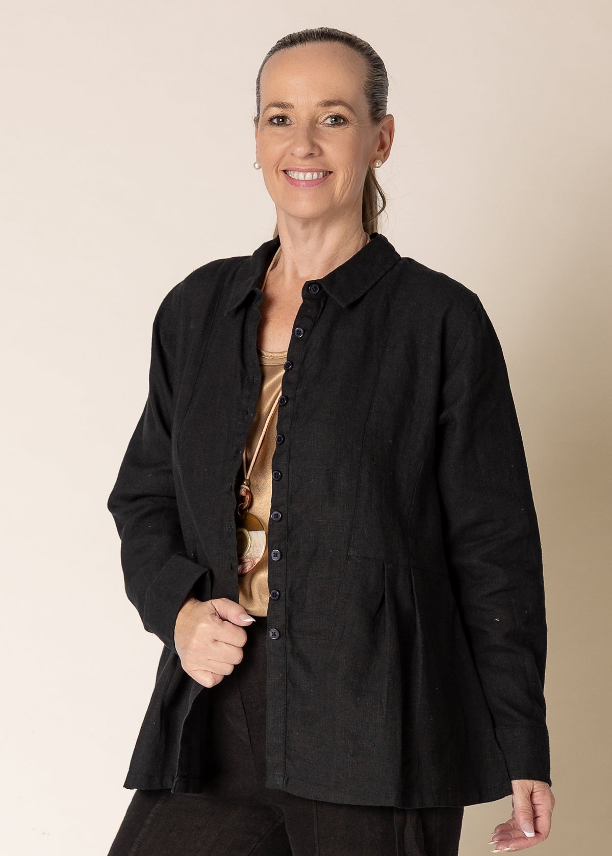 Lilou Linen Top in Onyx