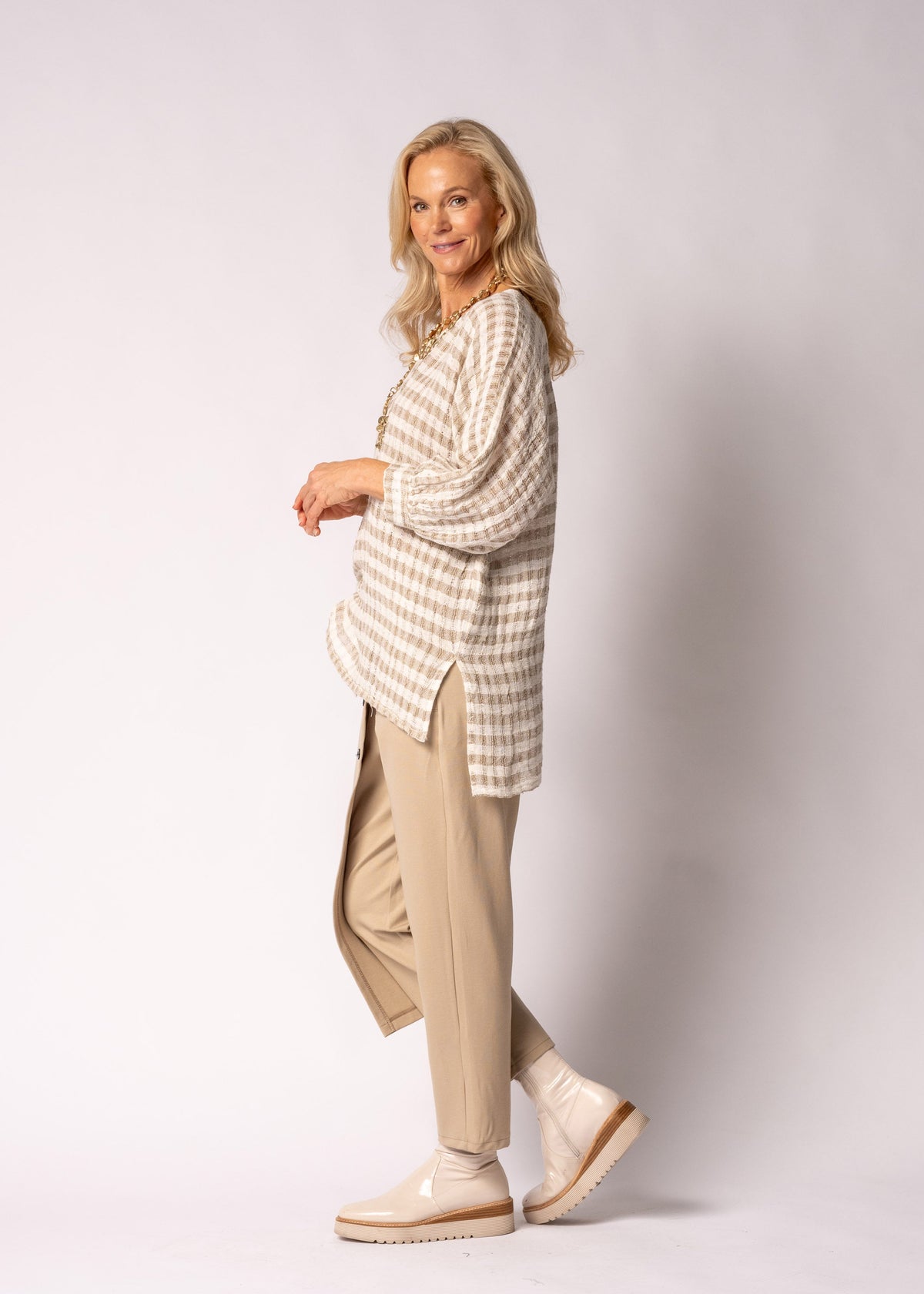 Susanne Linen Top in Latte