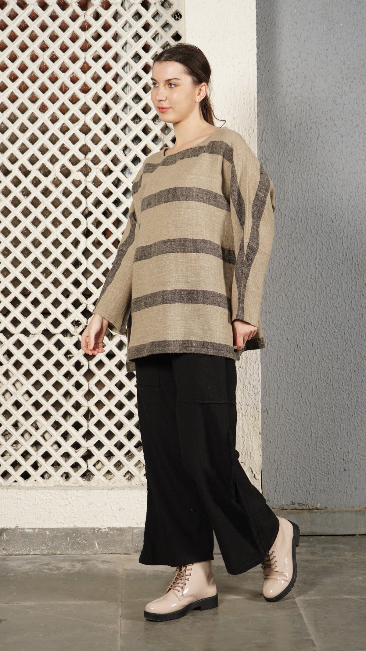 Valente Linen Blend Top in Onyx