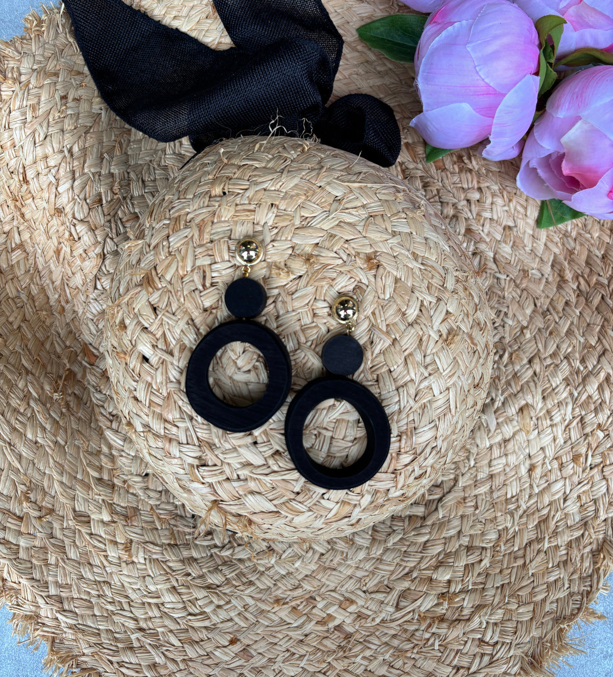 Neyva Earrings in Onyx